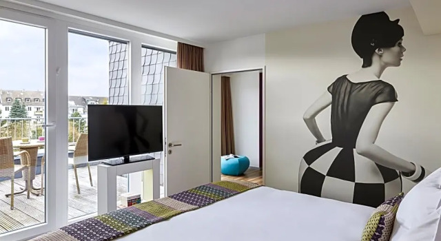 Двухместный люкс c 1 комнатой с видом на сад Hotel Indigo - Dusseldorf - Victoriaplatz by IHG