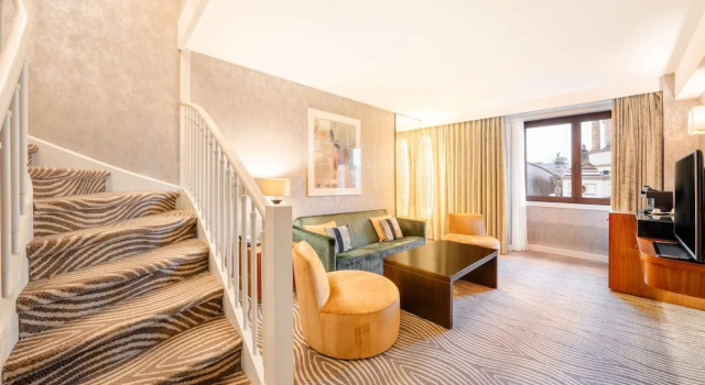 Dome View Double Duplex Suite Hilton Berlin
