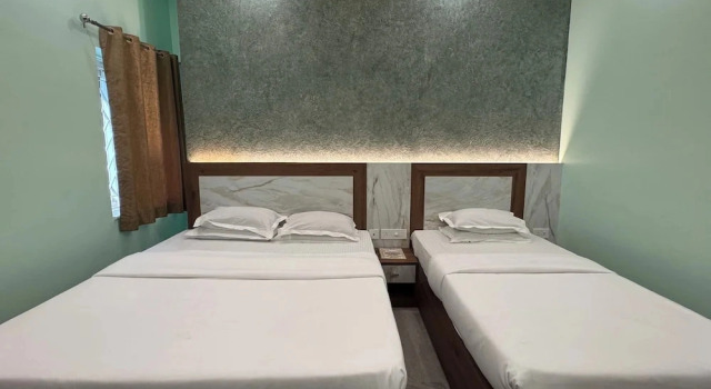 Номер Deluxe HOTEL SREE DURGA