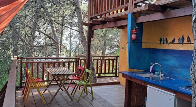 Коттедж TreeHouses Ljubač Glamping Robinson