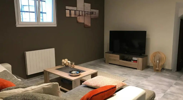 apartment (80m2) 3 bedrooms (up to 8 pers) town centre Menton