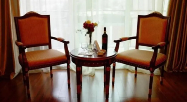 Полулюкс Abyssinia Renaissance Hotel