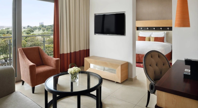 Полулюкс Accra Marriott Hotel