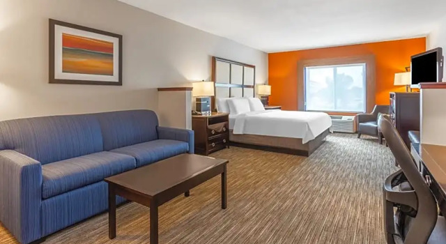 Двухместный люкс Holiday Inn Express - Albert Lea