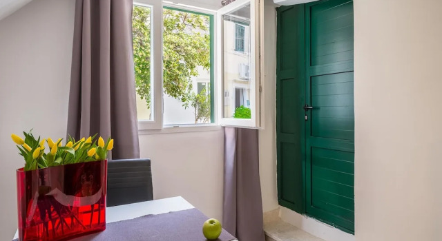 Студия Deluxe Bliss Apartments with free parking
