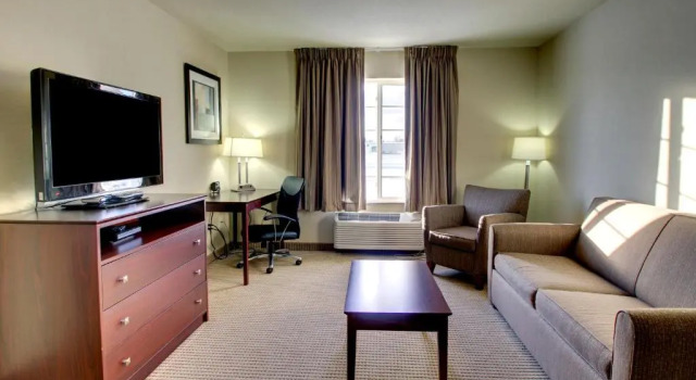 Люкс Deluxe Cobblestone Inn and Suites - Eaton