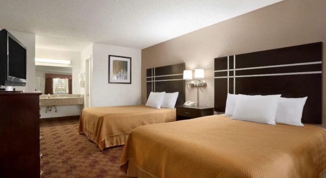 Четырёхместный номер Standard Travelodge by Wyndham Killeen/Fort Hood