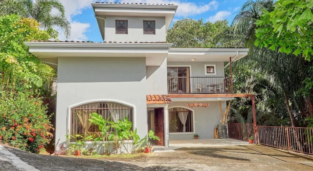 Villa Palmeras with jungle views pool near MA, Забронировать Вилла Мануэль-Антонио Пунтаренас
