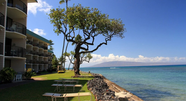 Kahana Reef 116 by RedAwning