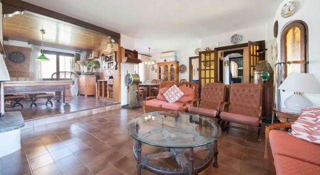 Gallery Villa 650M from the Beach (R81), Забронировать Вилла Виллы El Baix Penedès, Вилла