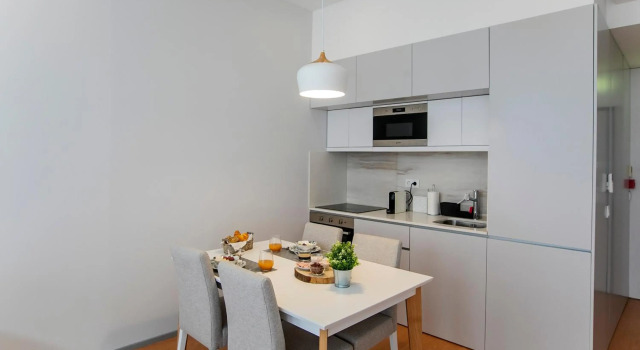 Moon House-Santa Catarina, Забронировать Отель Порту Регион Порту, рядом с Театр Coliseu do Porto