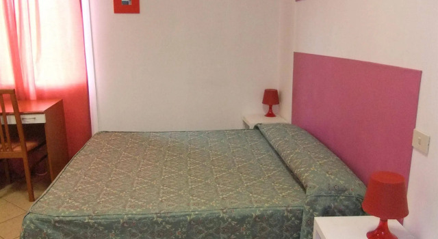 Joy, Book Hotel Pomezia Lazio Coast