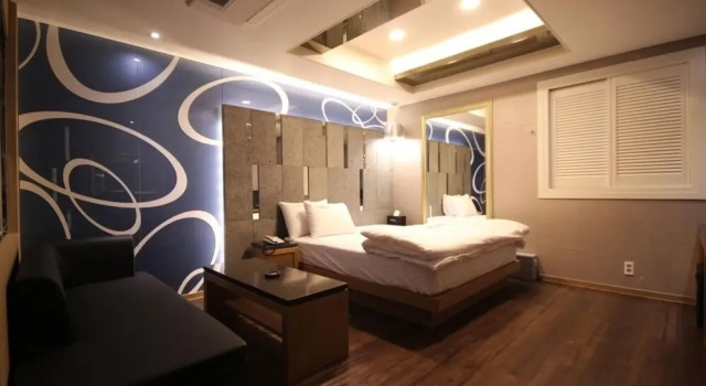 Khan Motel