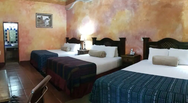 Шестиместный номер Standard Hotel Eterna Primavera Antigua