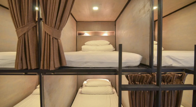 Once More Hostel, Забронировать Хостел Отели Чиангмай с парковкой, рядом с Wat Srisupan, Парковка