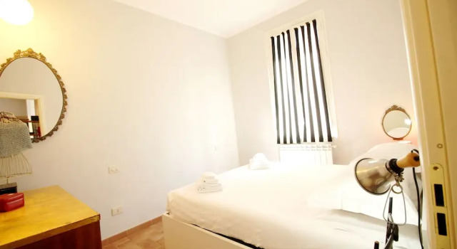 Groovy Rome Art Apartment, Забронировать Апартаменты/квартира Апартаменты Рима, рядом с Piazza San Giovanni in Laterano, Апартаменты/квартира
