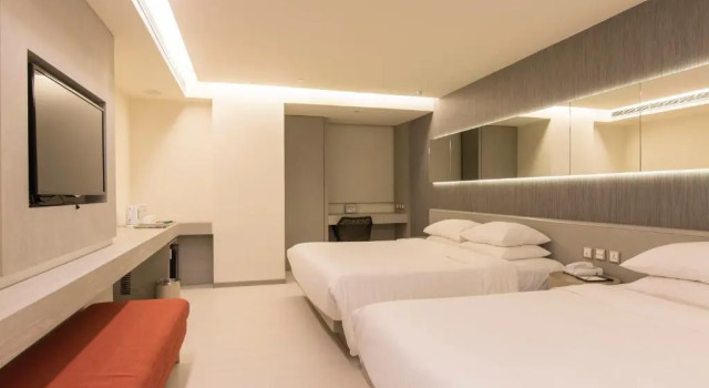 Четырёхместный номер Deluxe Inhouse Hotel Yehliu