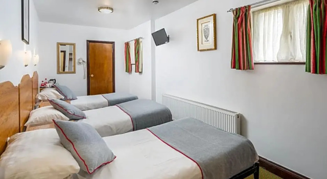Номер Deluxe Abbey Hotel, London Shepherds Bush