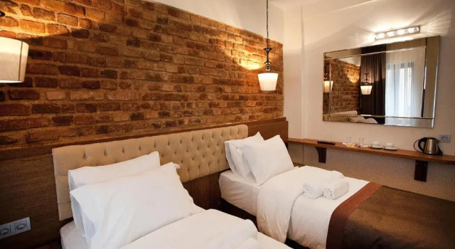 Deluxe Třílůžkový pokoj s balkonem Pera Line Hotel