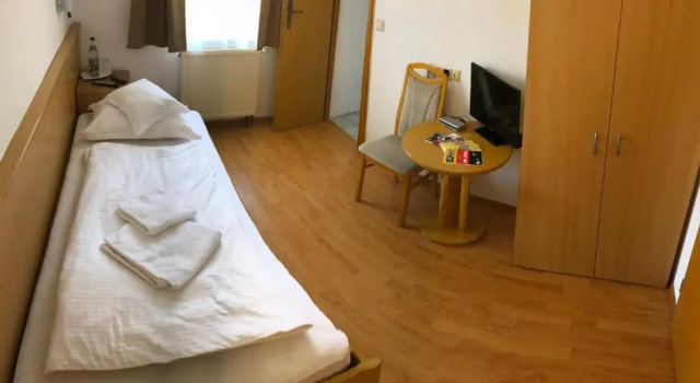 Номер Standard Pension Nadia