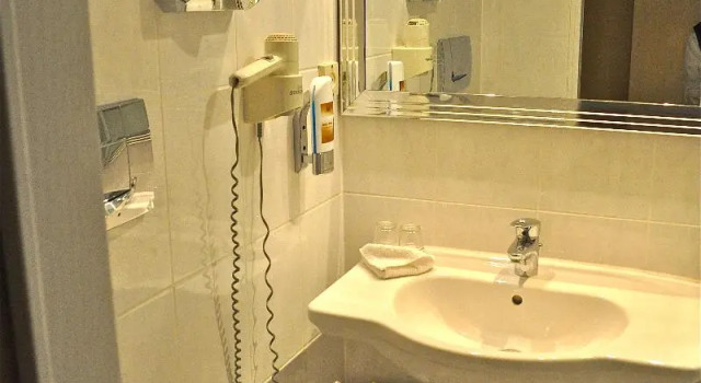 Одноместный номер Standard Savoy Hotel