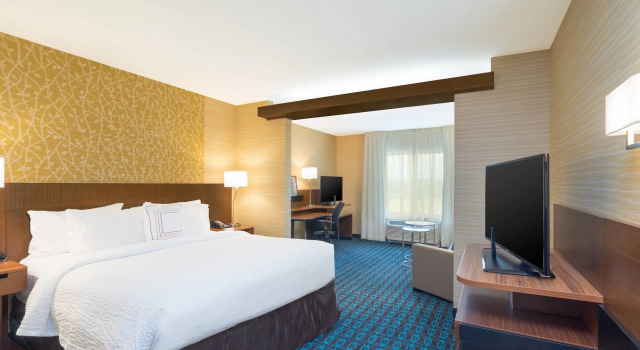 Fairfield Inn & Suites by Marriott Bloomsburg, Buchen Sie Hotel Bloomsburg 