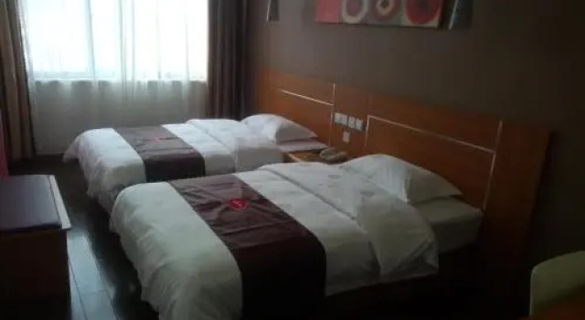 Thank Inn Chain Hotel Shandong Rizhao North Develop Zone Baoshan Road, Prenota Hotel Hotel a Shandong con parcheggio, Parcheggio