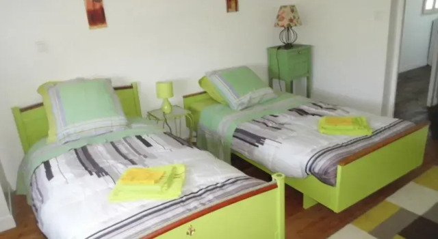 Chambres d'Hôtes Jean Laporte, Rezervovat Hotel Sanxay Francie