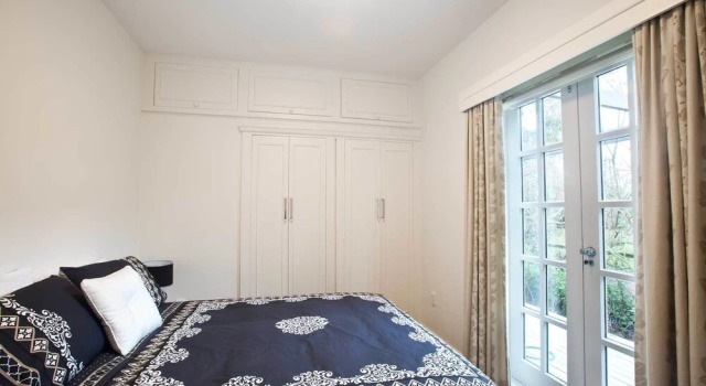 200 Riccarton Holiday House, Забронировать Дом для отпуска Отели Риккартона с парковкой, Парковка