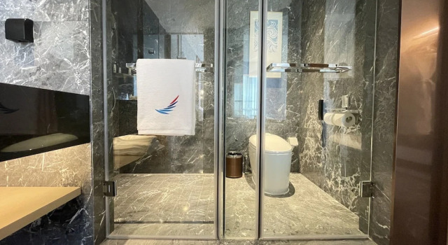 Номер Standard White Swan VYV Hotel
