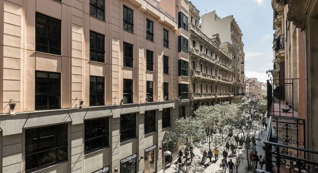 Home Club Fuencarral XVI, Boek Hotel Chamberi Madrid, in de buurt van Edificio Grassy