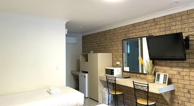 Esk Caravan Park & Rail Trail Motel, Book Motel Esk Queensland