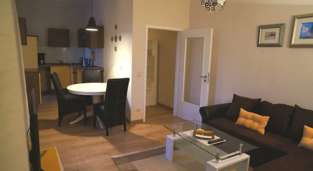 3 wunderschöne Ferienwohnungen Kornhoff, Prenota Appartamento Hotel a Garz con parcheggio, Parcheggio