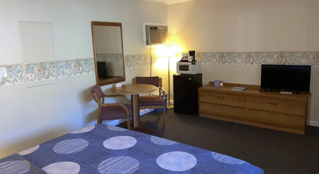 Двухместный номер Standard A Holiday Motel - Maggie Valley