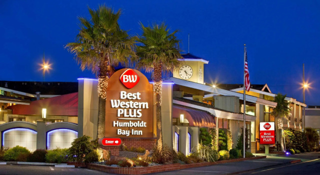Кровать в общем номере Best Western Plus Humboldt Bay Inn