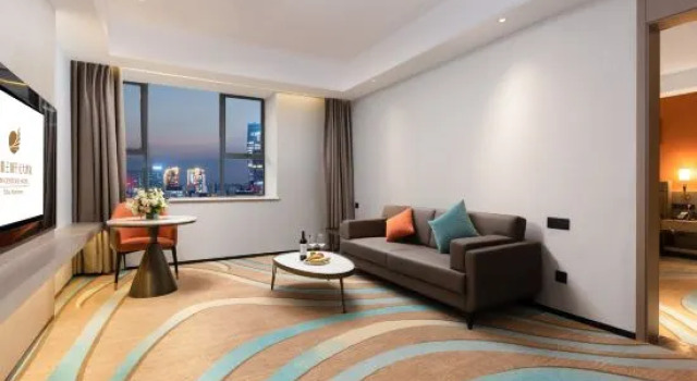 Люкс Executive New Century Hotel Xihu Nanchang (Nanchang Bridge East Subway Station)