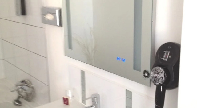 Трёхместный номер Comfort CitHotel Le Mirage