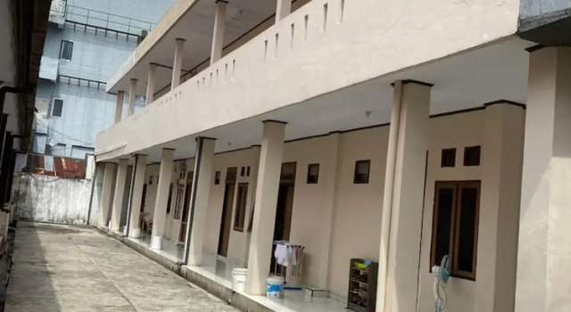 Guest House 33 Mks, Book Guesthouse Hotels in Sulawesi with Parking, Parking