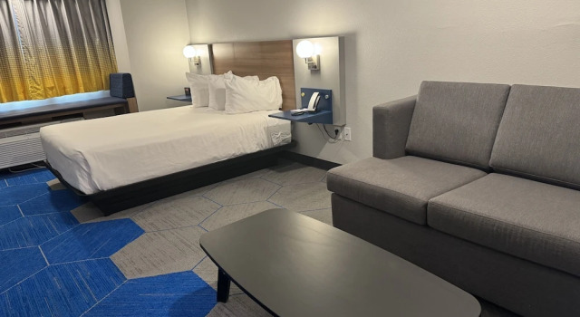 Номер Standard Microtel Inn & Suites by Wyndham Independence