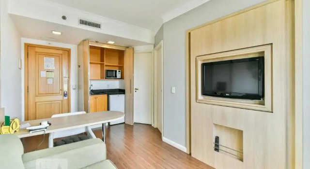 Comfort Flat Pinheiros em Hotel 4,5 estrelas