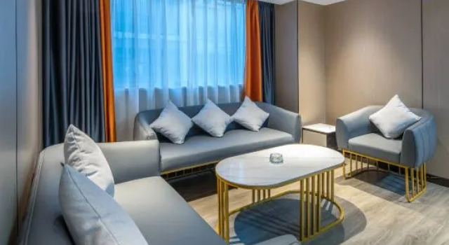 Люкс Shark Video Hotel (Qingyuan Shunying Times Square Yiwu Commercial City Branch)