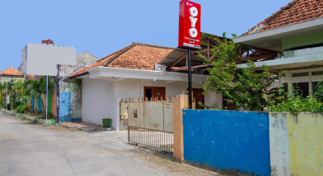 Griya Temenggungan Syariah by OYO Rooms