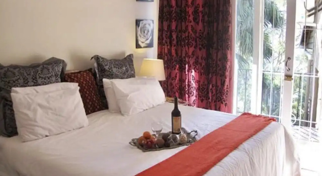 Четырёхместный номер Luxury с красивым видом из окна Pinetown Lala Land