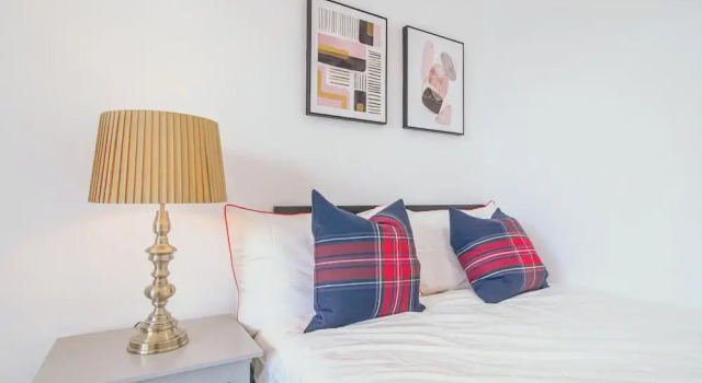 Vibrant Bright Apartment Sheffield Sleeps 2