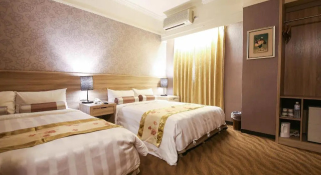 Четырёхместный номер Standard Unique Hotel