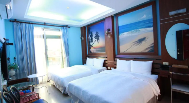 Четырёхместный номер Standard с балконом Seashell Bay Hotel
