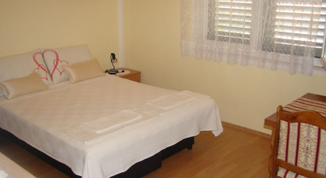 Apartment Slavica, Book Lejlighed Hoteller i Split Region med parkering, Parkering