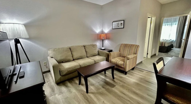 Люкс c 1 комнатой Country Inn & Suites by Radisson, Columbus, GA