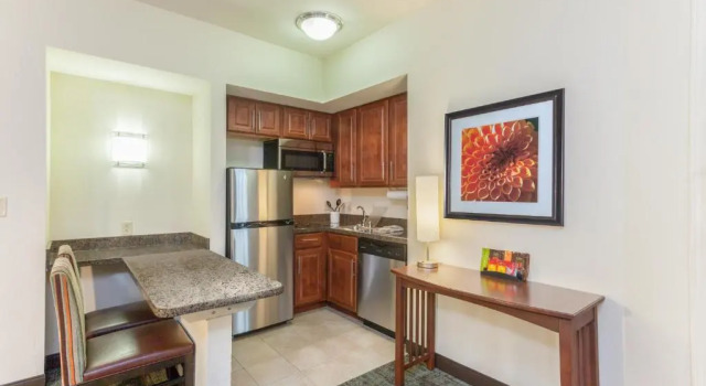 Двухместный люкс Staybridge Suites North Brunswick by IHG