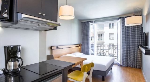 Двухместная студия с балконом Aparthotel Adagio Access La Défense Puteaux